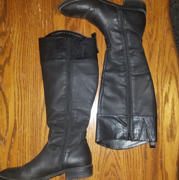 Vera Wang Shoes - Vera Wang boots